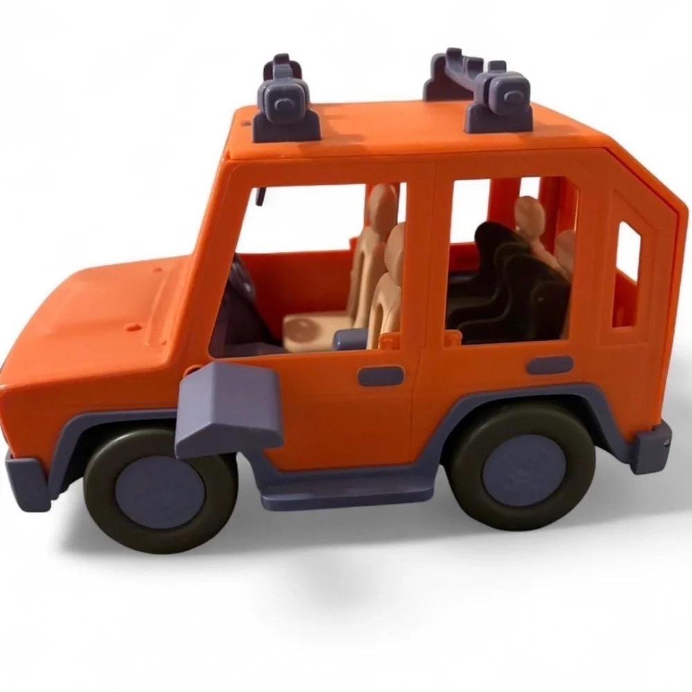BLUEY Heeler Jeep 4WD SUV Family Vehicle Car by Moose Toys 7.5